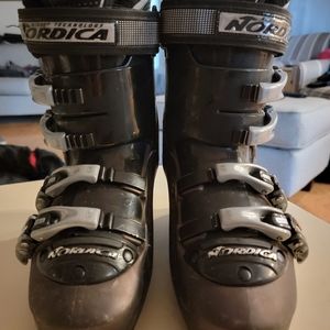 Nordica Next Exopower ski boots size 24.5